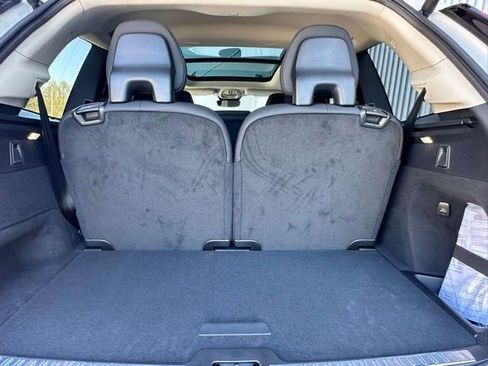 New 2026 Volvo XC90 B5 Core image 9