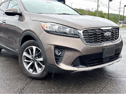 Used 2019 Kia Sorento EX AWD/4WD image 4