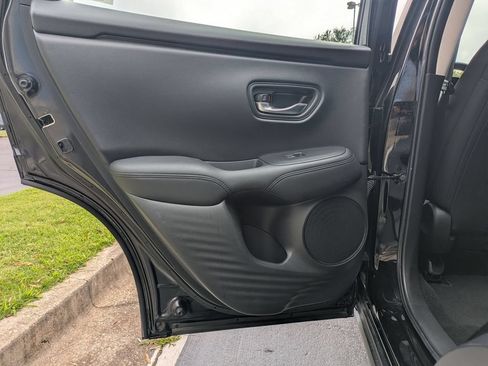Used 2025 Honda HR-V LX image 26