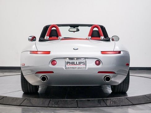 Used 2003 BMW Z8 image 12
