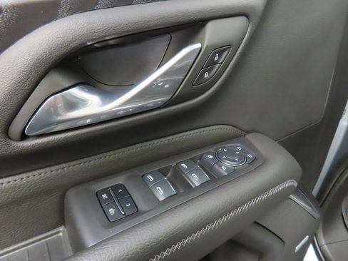 Used 2024 GMC Yukon Denali w/ Denali Reserve Package image 55