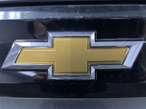 New 2025 Chevrolet Suburban Premier image 31