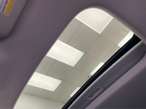 Certified 2024 Chevrolet Trax ACTIV w/ Sunroof Package FWD image 22