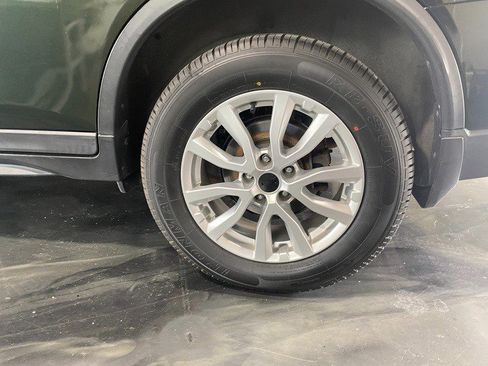 Used 2019 Nissan Rogue SV AWD/4WD image 11