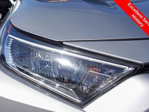 Certified 2020 Toyota RAV4 XLE w/ Convenience Package image 6