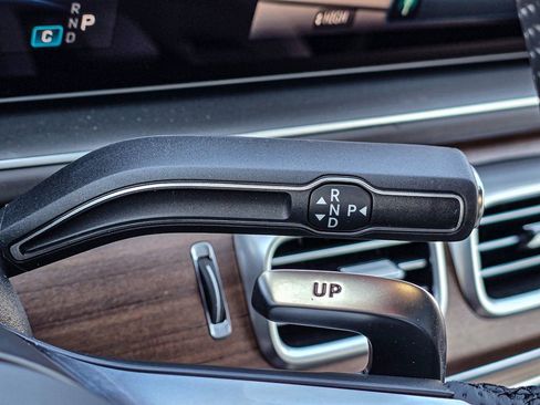 New 2026 Mercedes-Benz GLE 63 AMG S image 27