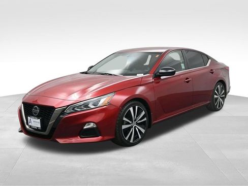 Used 2019 Nissan Altima 2.5 SR FWD image 1