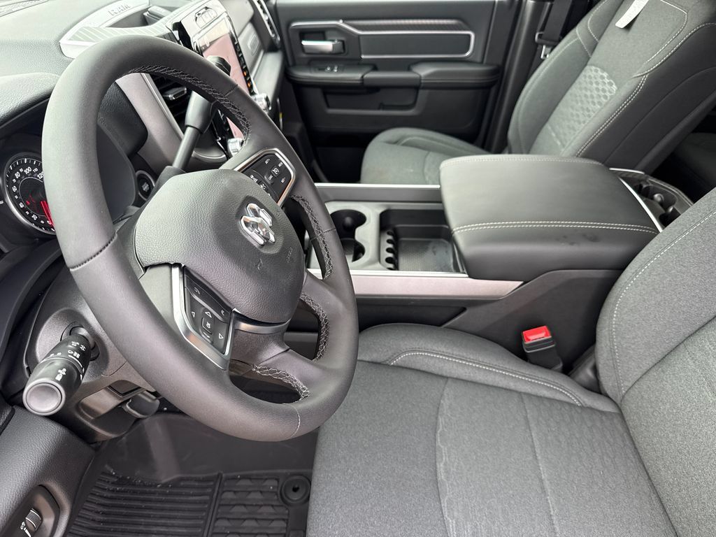 New 2026 RAM 3500 Big Horn AWD/4WD image 19