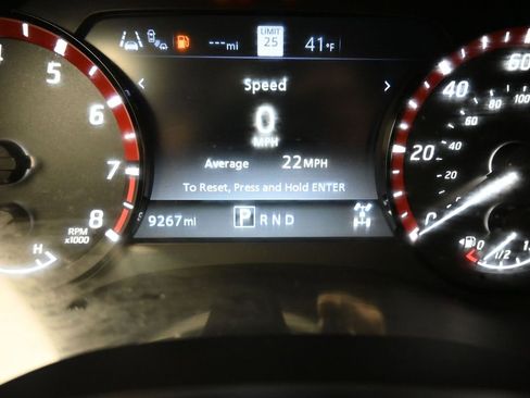 Used 2024 Nissan Frontier PRO-4X w/ Technology Package image 15