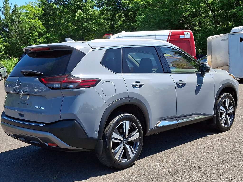 Certified 2023 Nissan Rogue SL w/ SL Premium Package AWD/4WD image 7