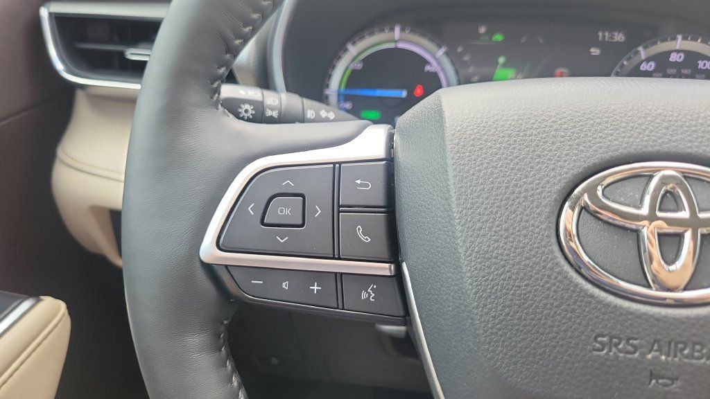Certified 2022 Toyota Highlander Platinum AWD/4WD image 21