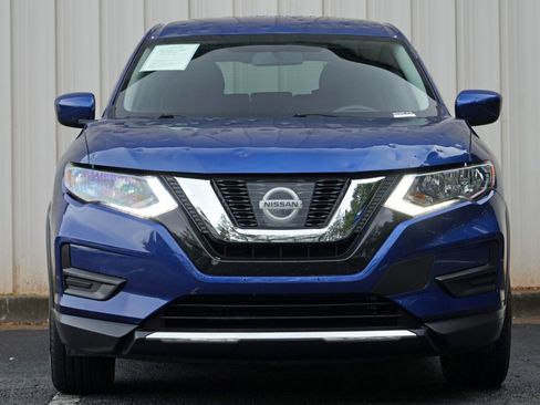 Used 2017 Nissan Rogue S AWD/4WD image 6