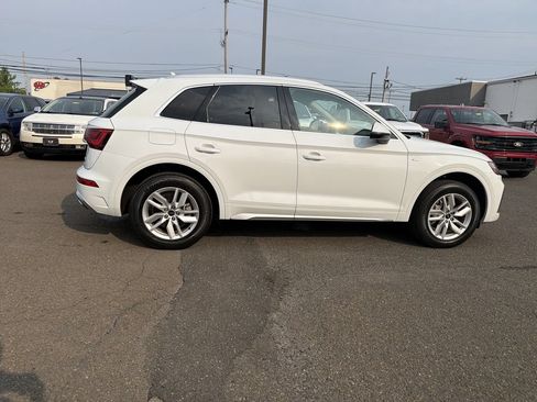 Used 2023 Audi Q5 2.0T Premium w/ Convenience Package AWD/4WD image 6