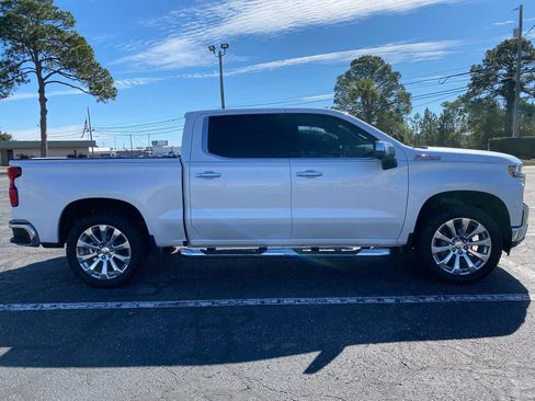 Used 2019 Chevrolet Silverado 1500 LTZ w/ LTZ Premium Package image 9