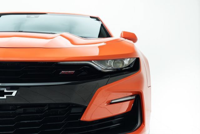 Used 2019 Chevrolet Camaro SS RWD image 7