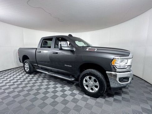 Used 2024 RAM 2500 Big Horn AWD/4WD image 1