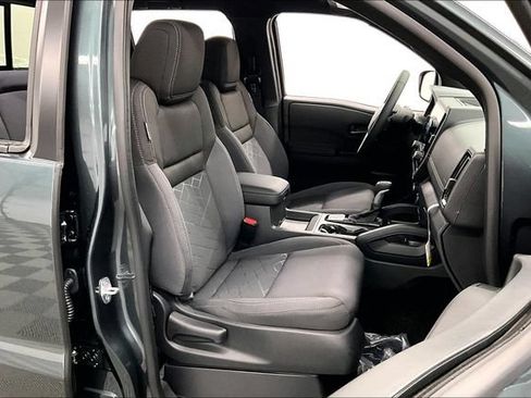 New 2027 Nissan Frontier SV w/ SV Convenience Package AWD/4WD image 40