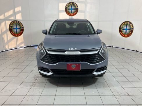 Used 2025 Kia Sportage LX image 18