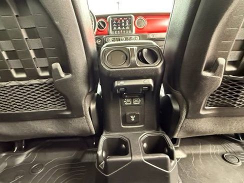 Used 2021 Jeep Gladiator Rubicon image 15