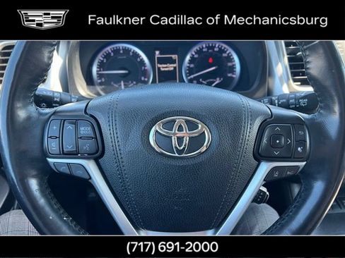 Used 2019 Toyota Highlander Limited Platinum AWD/4WD image 28