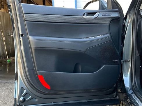 Used 2024 Hyundai Palisade Limited image 23