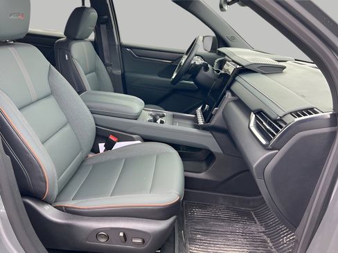 Used 2025 GMC Acadia AT4 w/ LPO, Floor Liner Package image 38