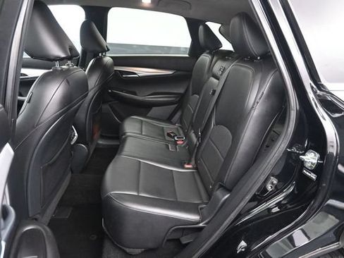 Used 2021 INFINITI QX50 Luxe FWD image 12