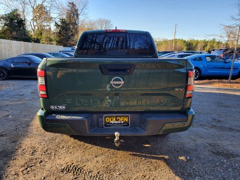 Used 2022 Nissan Frontier SV image 6