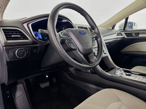 Used 2018 Ford Fusion S image 22