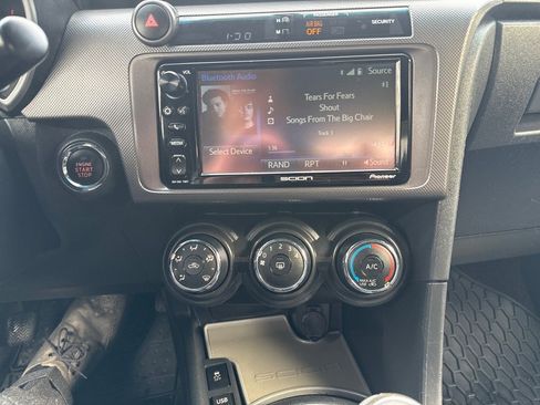 Used 2016 Scion tC image 39