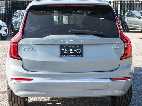 New 2026 Volvo XC90 T8 Plus w/ Protection Package Premier AWD/4WD image 7