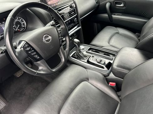 Used 2021 Nissan Armada SV image 11