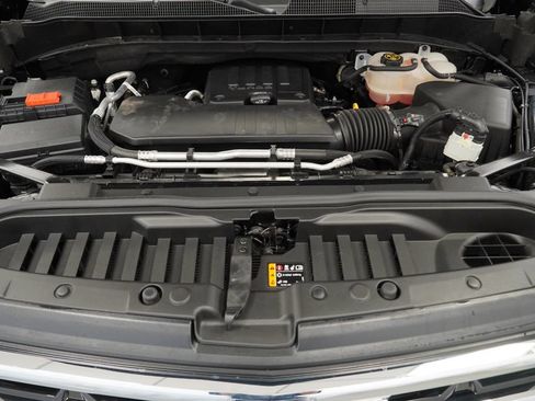 Used 2023 Chevrolet Silverado 1500 LT AWD/4WD image 47
