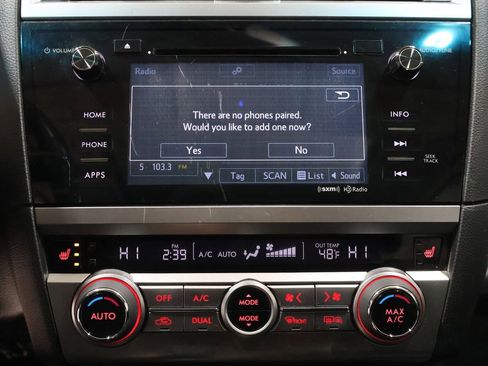 Used 2017 Subaru Outback 2.5i Premium image 29