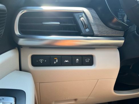 Used 2022 Kia Telluride EX w/ EX Premium Package FWD image 35