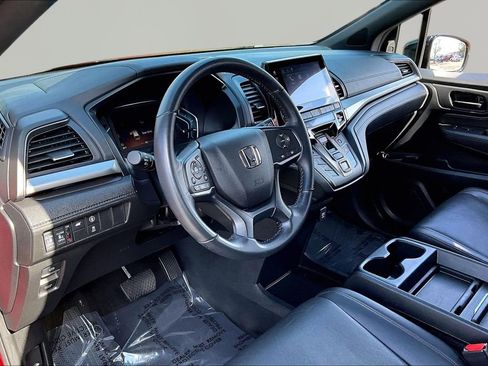 Used 2023 Honda Odyssey Sport image 14
