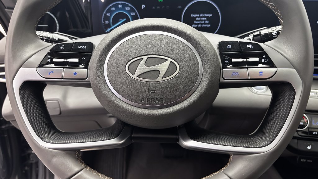 Used 2024 Hyundai Elantra SEL w/ Convenience Package FWD image 19