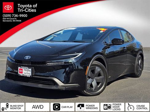Used 2024 Toyota Prius LE image 59