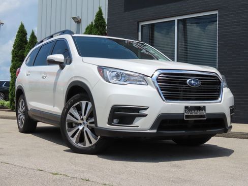 Used 2022 Subaru Ascent Limited AWD/4WD image 2