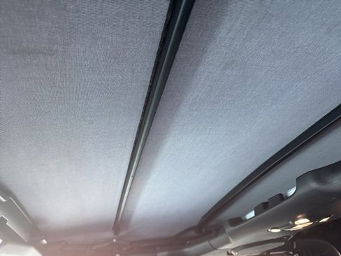 Used 2022 Jeep Gladiator Overland image 27