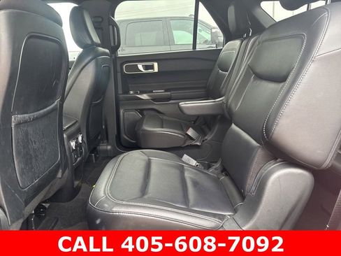 Used 2020 Ford Explorer XLT w/ Equipment Group 202A RWD image 13
