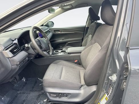 Used 2025 Toyota Camry LE w/ Convenience Package FWD image 13