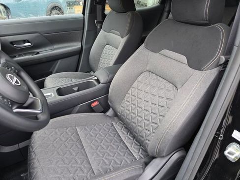 New 2026 Nissan Kicks SV w/ Cold Weather Package image 21