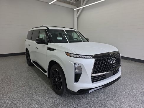 New 2026 INFINITI QX80 4WD w/ Sport Exterior Package image 7