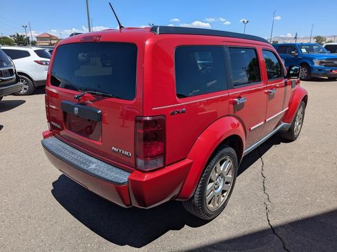 Used 2011 Dodge Nitro Heat w/ Popular Equipment Group AWD/4WD image 5