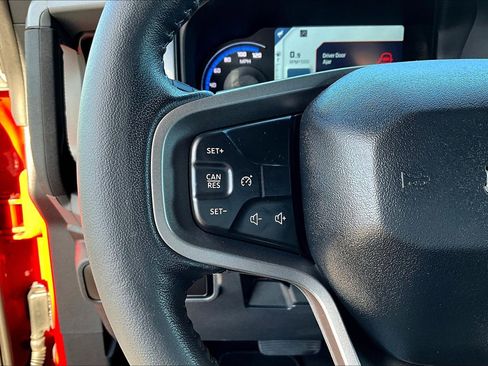 Used 2023 Ford Bronco Big Bend image 12