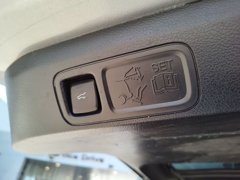 Used 2020 Ford Expedition Limited RWD image 12