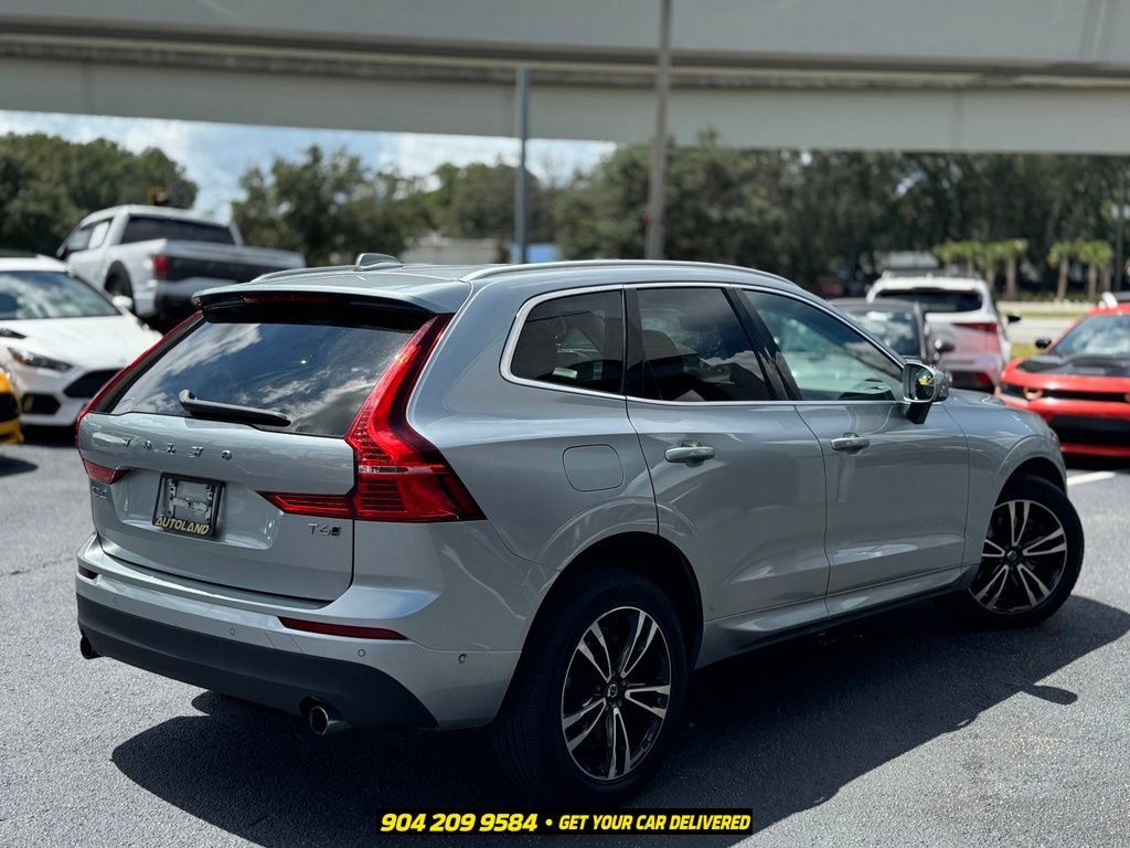 Used 2018 Volvo XC60 T6 Momentum w/ Vision Package AWD/4WD image 7