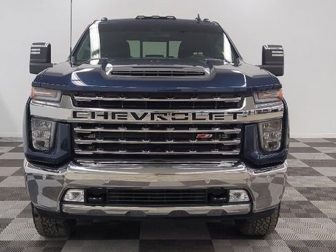 Used 2022 Chevrolet Silverado 2500 LTZ w/ LTZ Convenience Package AWD/4WD image 2