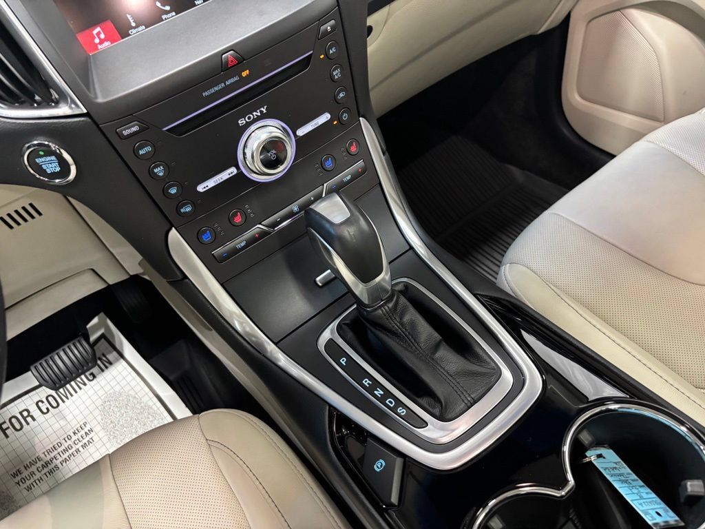 Used 2018 Ford Edge Titanium w/ Equipment Group 301A AWD/4WD image 36